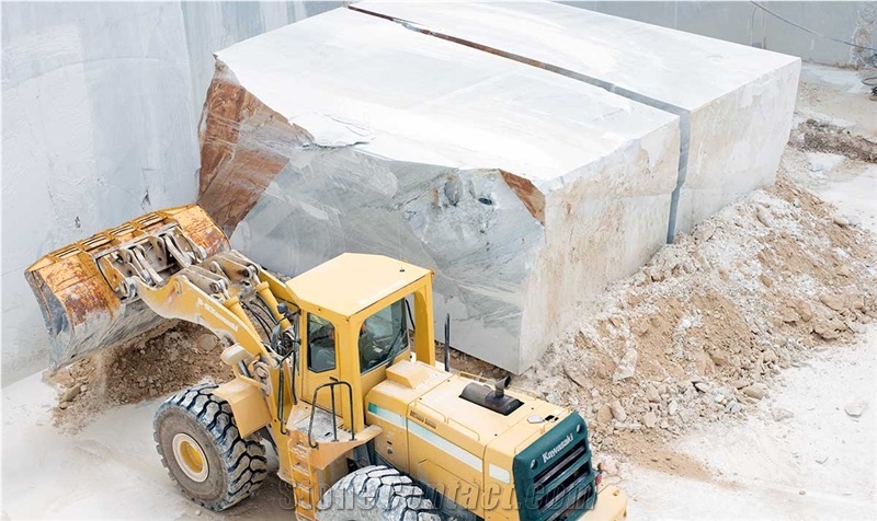 Bianco Carrara Campanili Marble Quarry