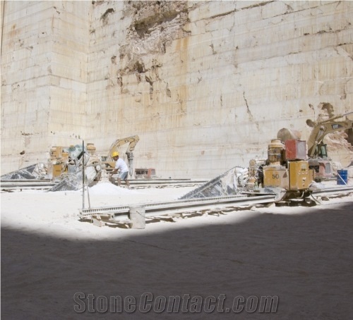 Fiorito Adriatico-Apricena Fiorito Quarry