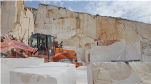 Perlato Fiorito- Crema Perlato Marble Quarry