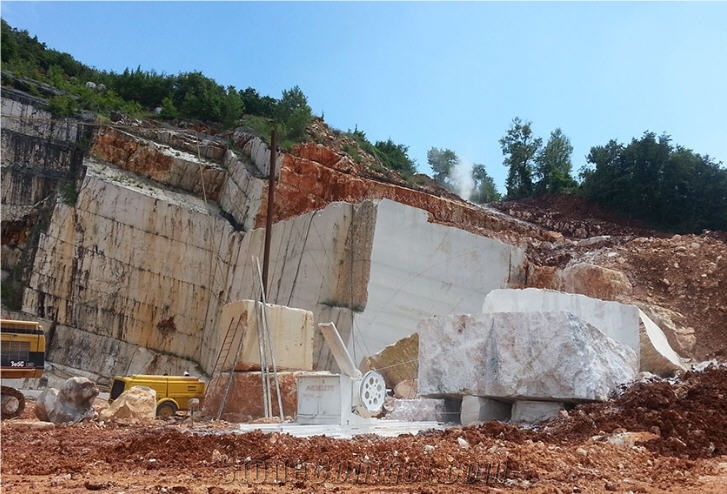 Breccia Aurora Laredo Quarry