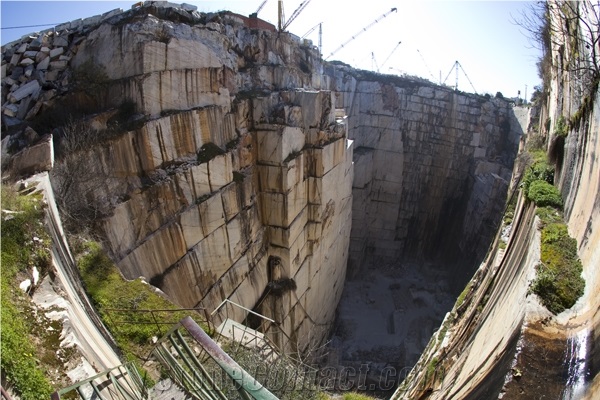 Estramoz Rosa,Estramoz Rosa Venado Quarry