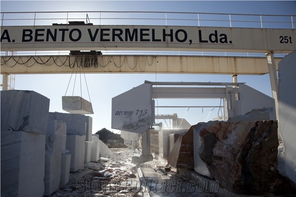 Rosa Lagoa Venado,Pardais Vergado Quarry