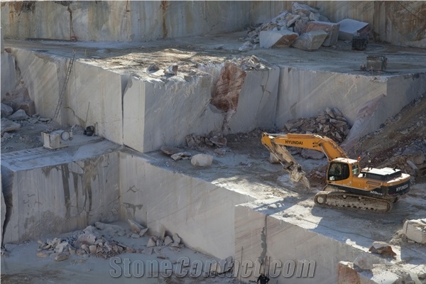 Rosa Lagoa Venado,Pardais Vergado Quarry