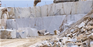 Trani Bronzetto- Apricena Bronzetto Quarry Trani Bronzetto- Apricena Bronzetto Quarry