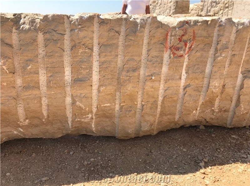 Trani Rosato-Apricena di Rosato Quarry
