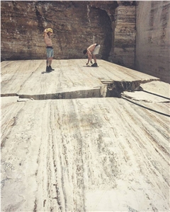 Travertino Ocean Black Quarry