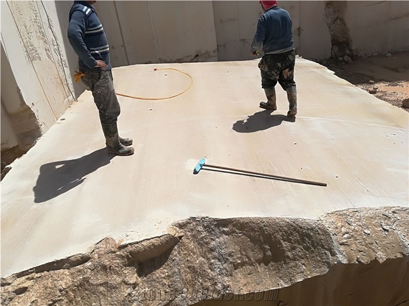 Aycan Travertine-Kayseri Light Travertine, Classic Light Travertine Quarry
