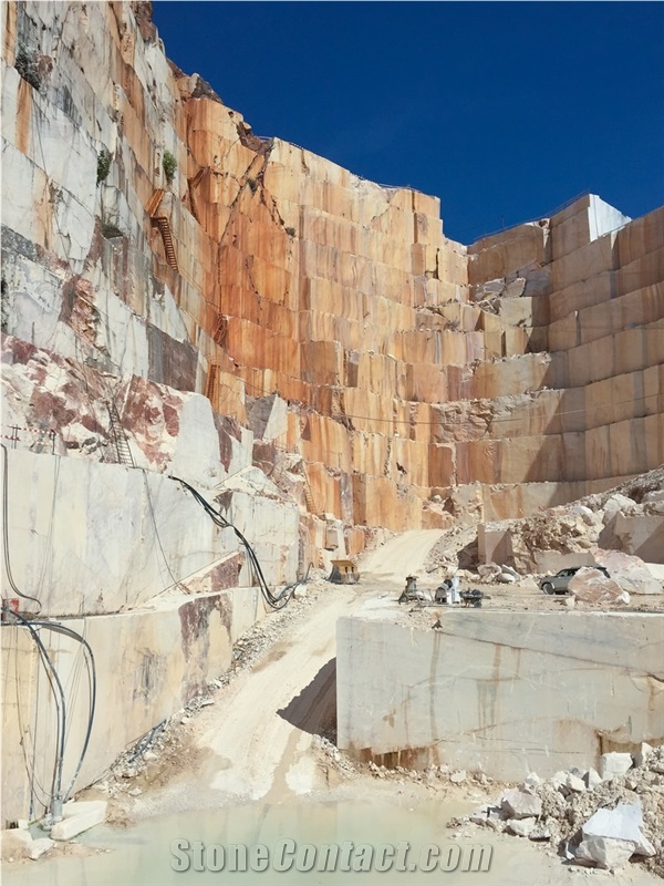 Ruivina Claro-Ruivina Marble Quarry