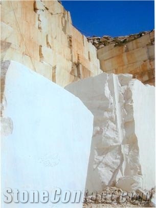Vigaria White-Vigaria Delicato-Rosa Vigaria-Vigaria Cream Marble Quarry