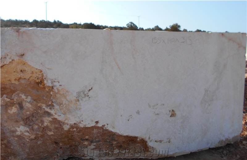 French Vanilla Classic Marble Quarry