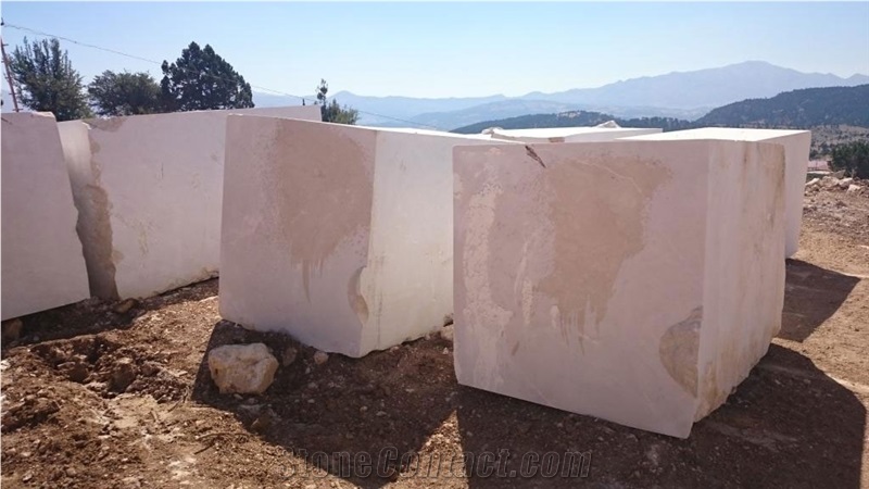 Balboura Beige Marble Quarry