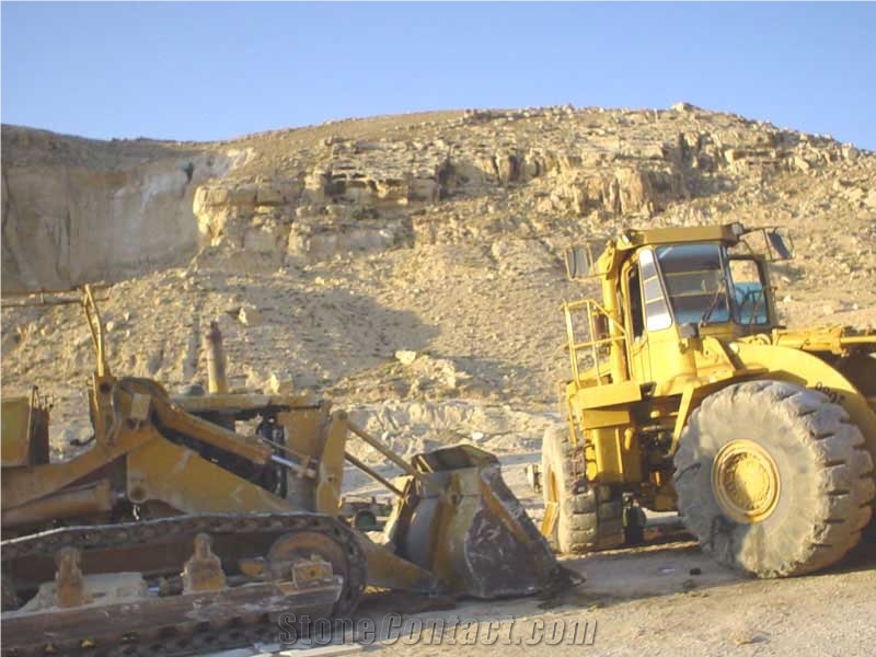 Jordan Gold Travertine Quarry- Royal Gold Dark Travertine, Royal Gold Light Travertine