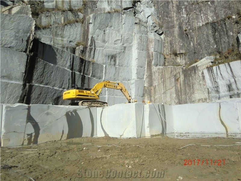 Hanazawa Ishi Quarry
