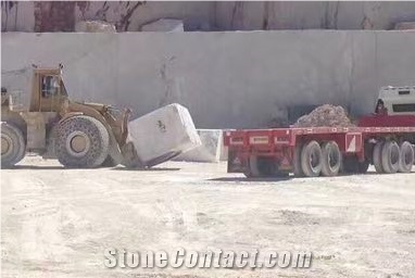 Huantan Beige Marble Quarry