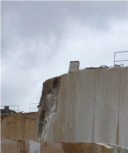 King/Well White Marble Quarry