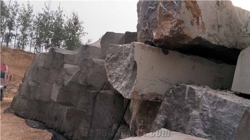 China Blue Limestone Quarry