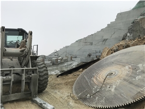 Confucius Grey Granite Quarry