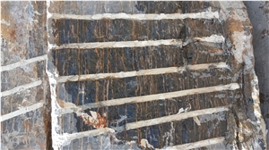 China Nero Portoro Marble- Portoro Gold Marble Quarry