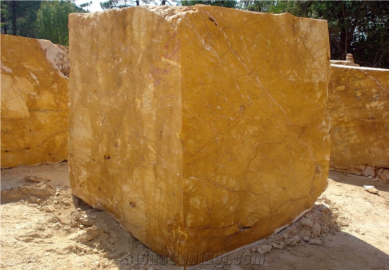 Cava Baulino- Giallo Siena Marble, Siena Gold, Yellow Siena Marble Quarry