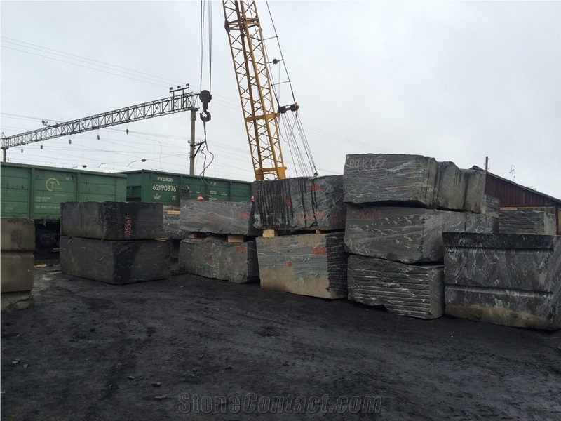 Nordic Sunset Granite- Nigrozero Tundra Granite Quarry
