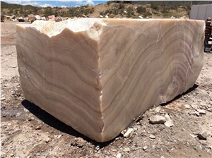 Esperanza Tropical Onyx- Naranja Onyx Quarry