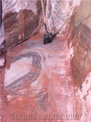 Vulcano Ruby Onyx - Rojo Vulkano Onyx Quarry