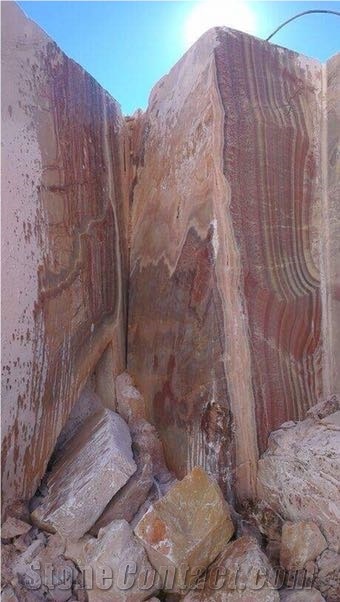 Vulcano Ruby Onyx - Rojo Vulkano Onyx Quarry