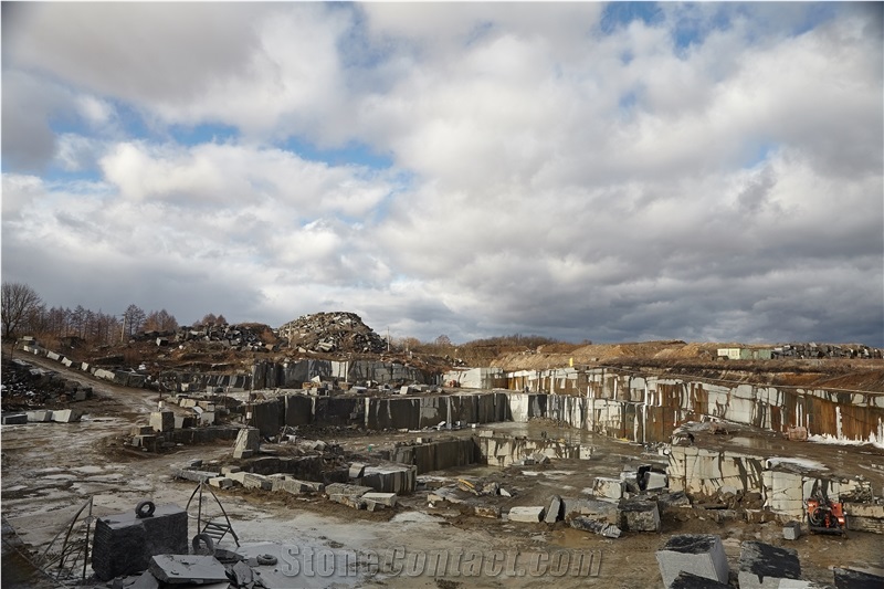Labradorit Volga Blue MK, Volga Blue Granite Quarry
