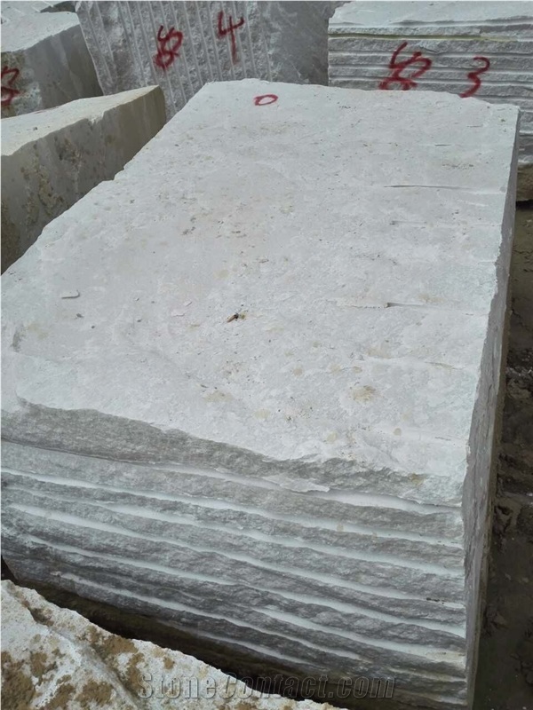 China Snow White Marble Quarry