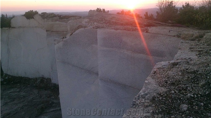 Gris Parga Granite and San Roman Granite Quarry