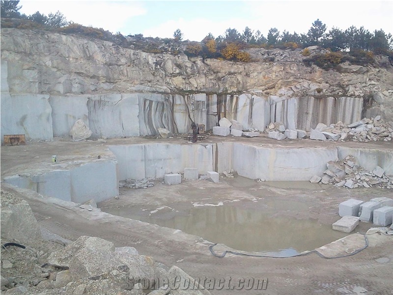 Silvestre Gris - Silvestre Grey Granite Quarry