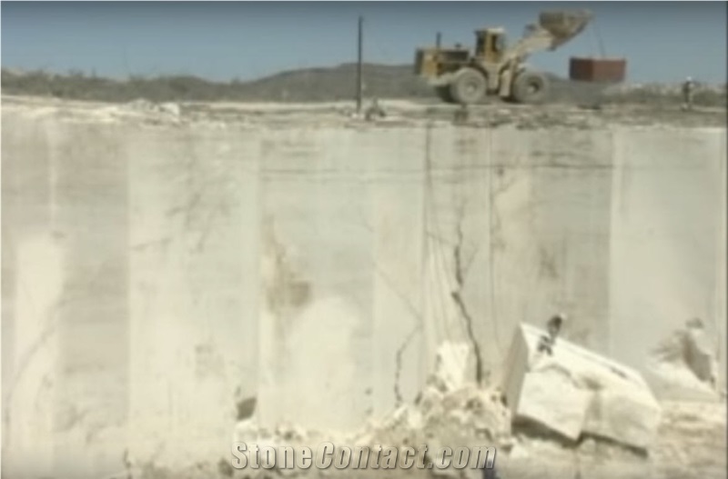 Durango Chocolate Travertine Quarry