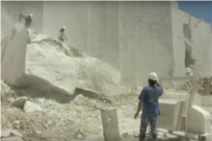 Tobacco Travertine Quarry