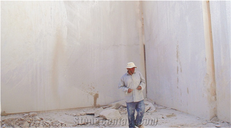 Akdag Beige Marble Quarry