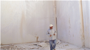 Akdag Beige Marble Quarry