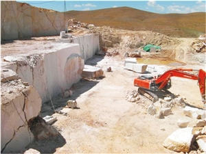 Akdag Beige Marble Quarry