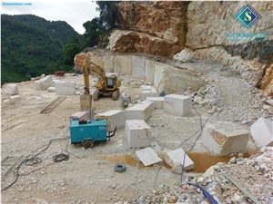Wooden Vein Marble Quarry