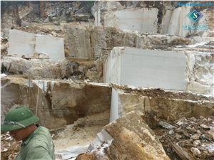Wooden Vein Marble Quarry