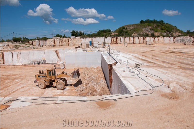 Kanfanar Blue Limestone Quarry