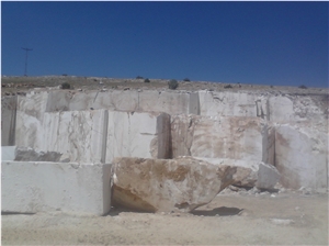 Irish Cream Travertine Quarry
