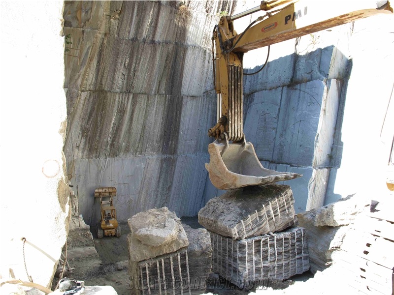Beola Favalle - Serizzo Ollare Ossolana Gneiss Quarry