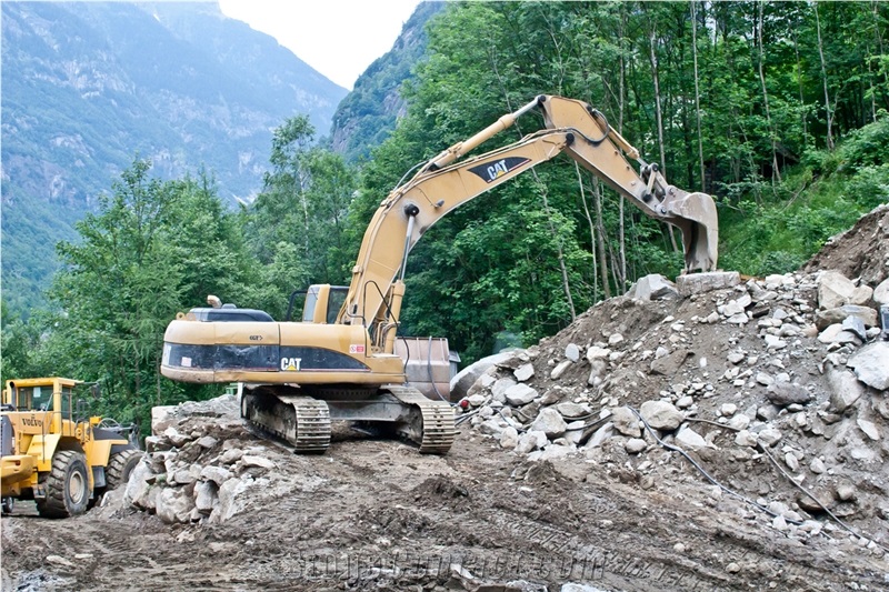 Serizzo Antigorio Gneiss Quarry