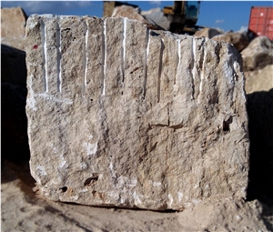 Gazanbar White Travertine Quarry