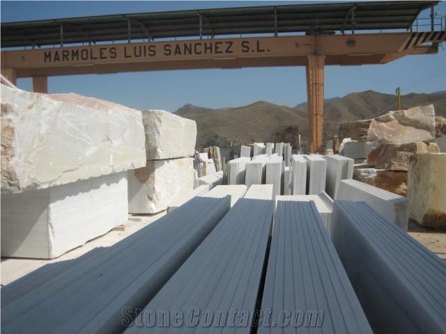 Calacatta Luis Sanchez Quarry
