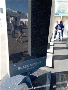 Black Mingue Granite-Angola Black Granite Quarry