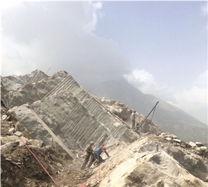 Pindos Grey Sandstone Quarry