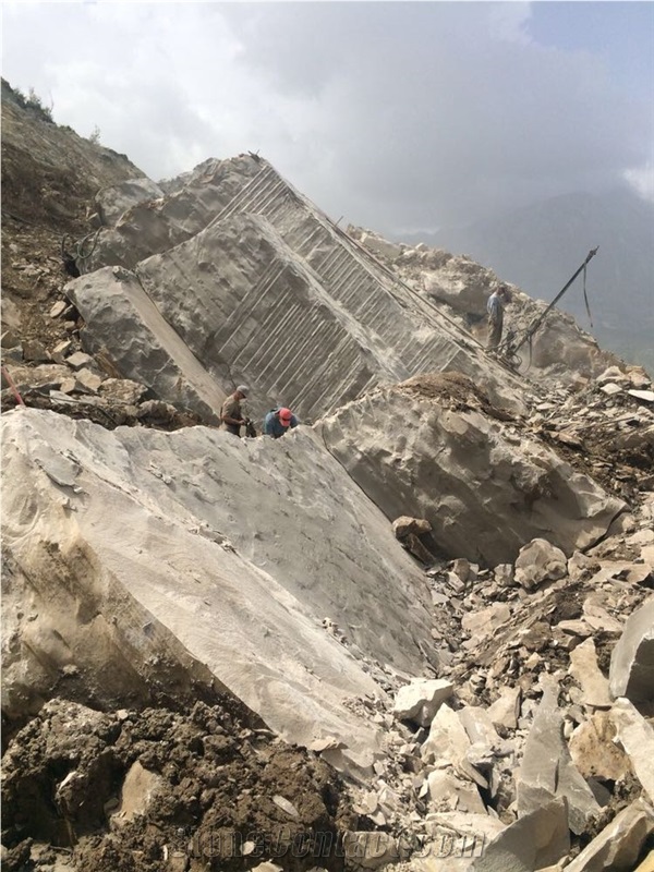 Pindos Grey Sandstone Quarry
