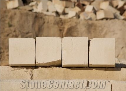 Pietra Carparo Rosso- Pietra Leccese Quarry