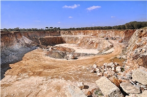 Pietra del Salento, Bianco di Santa Cesarea Quarry Pietra del Salento, Bianco di Santa Cesarea Quarry