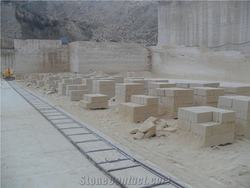 Gravina Tufa - Tuff Stone Quarry